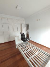 30 - Dormitorio