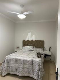8 - Dormitorio