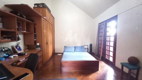12 - Suite
