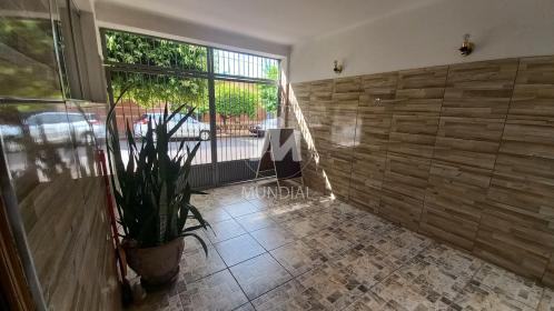 1 - Garagem/estacionamento