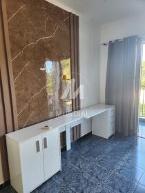 23 - Suite