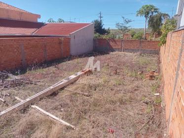 2 - Terreno/Lote