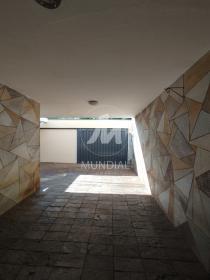 3 - Garagem/estacionamento