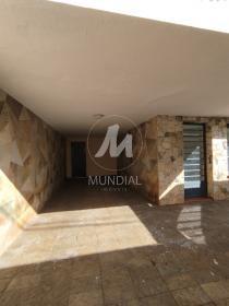 4 - Garagem/estacionamento