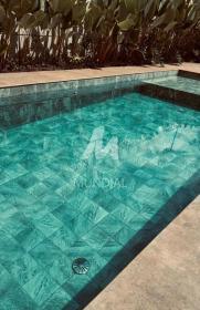 11 - Piscina