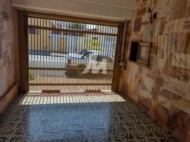 2 - Garagem/estacionamento