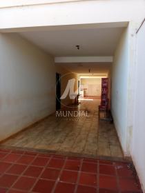 2 - Garagem/estacionamento