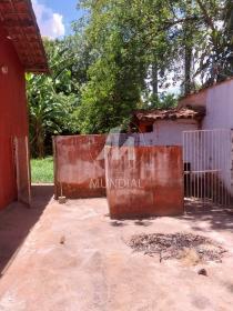 6 - Garagem/estacionamento