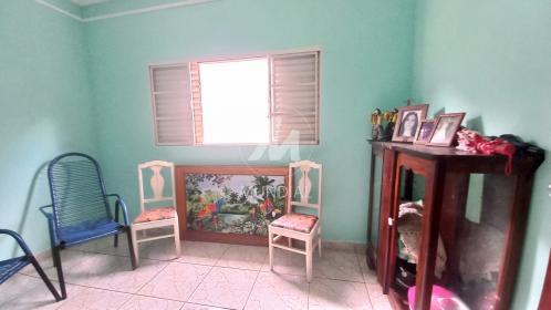 14 - Dormitorio