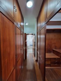 15 - Closet