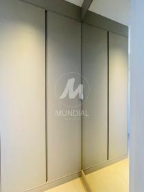 20 - Closet