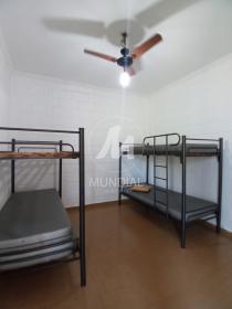 27 - Dormitorio
