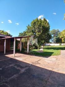 38 - Garagem/estacionamento