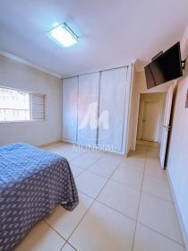 23 - Dormitorio