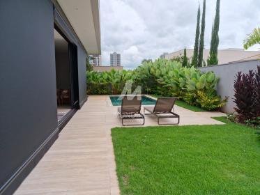 25 - Quintal/corredores