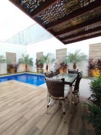 29 - Piscina