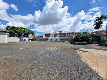 2 - Garagem/estacionamento