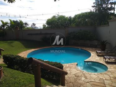 24 - Piscina