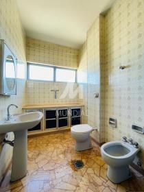 13 - Banheiro/lavabo