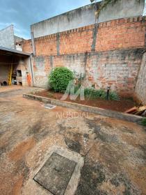 14 - Quintal/corredores