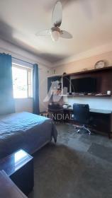 24 - Dormitorio