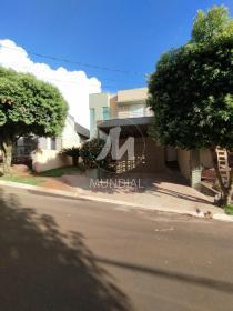 1 - Garagem/estacionamento