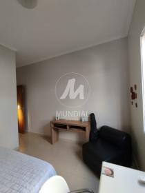 25 - Dormitorio