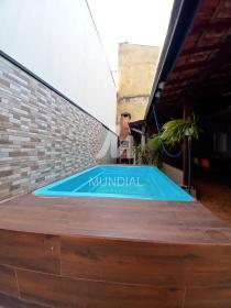17 - Piscina