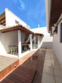 24 - Quintal/corredores