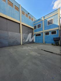 3 - Garagem/estacionamento