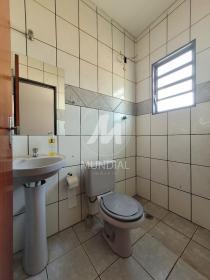 15 - Banheiro/lavabo
