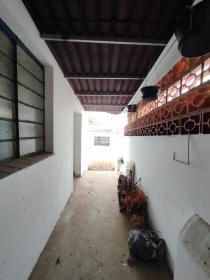 12 - Quintal/corredores
