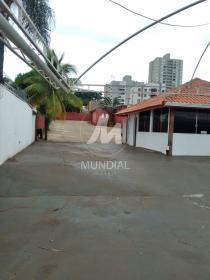 4 - Garagem/estacionamento