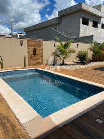 8 - Piscina