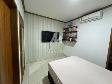 11 - Dormitorio