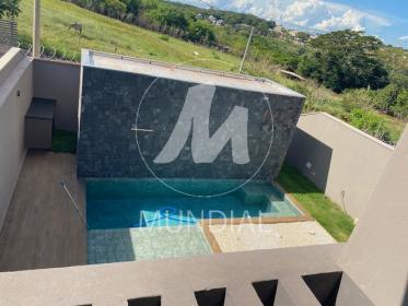 17 - Piscina