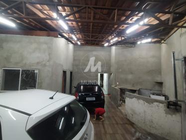13 - Garagem/estacionamento