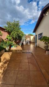 21 - Quintal/corredores