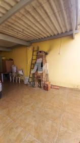 22 - Quintal/corredores