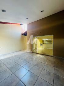 3 - Garagem/estacionamento