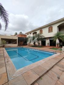 35 - Piscina