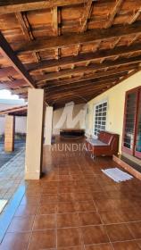 11 - Quintal/corredores