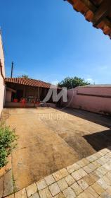 15 - Quintal/corredores