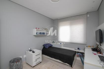 30 - Suite