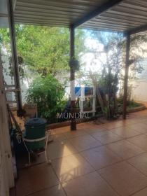 8 - Quintal/corredores