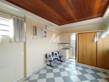 17 - Suite