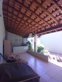 13 - Quintal/corredores