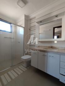 18 - Suite