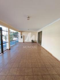 1 - Garagem/estacionamento