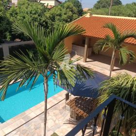 8 - Quintal/corredores